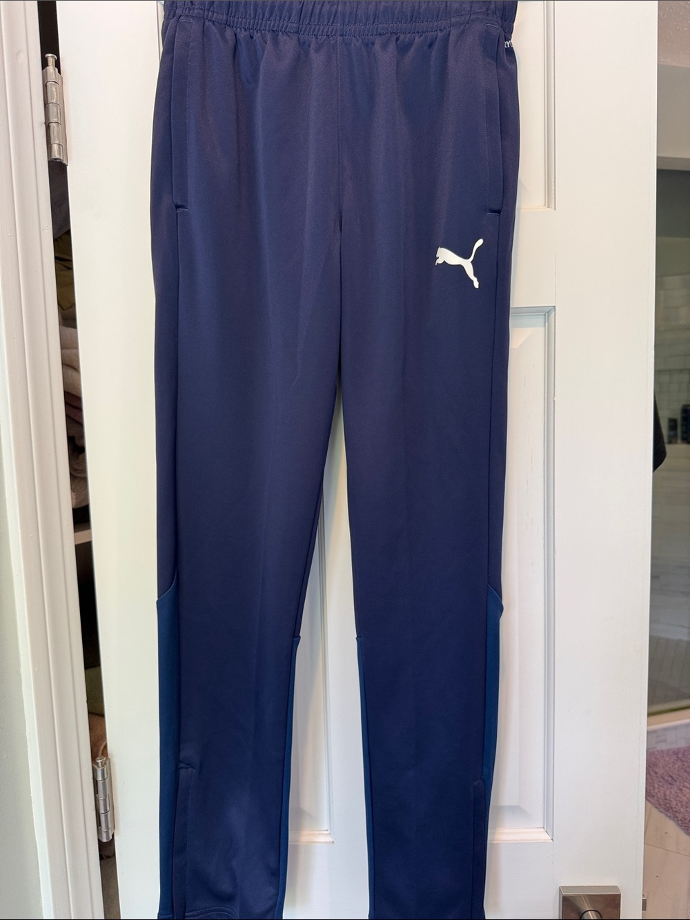 Puma navy soccer joggers Adult Small